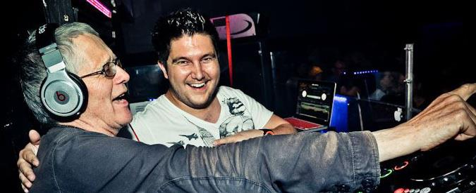 Ian Hills clubbing